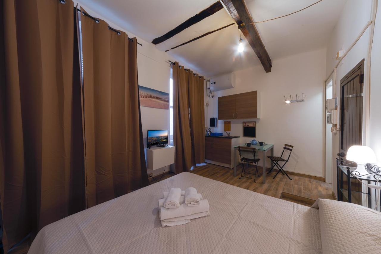 Appartamento Maddalena Alto - Affitti Brevi Italia Генуя Экстерьер фото